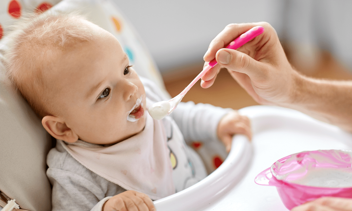 The Do s and Don ts of Feeding Babies that Moms Should Know